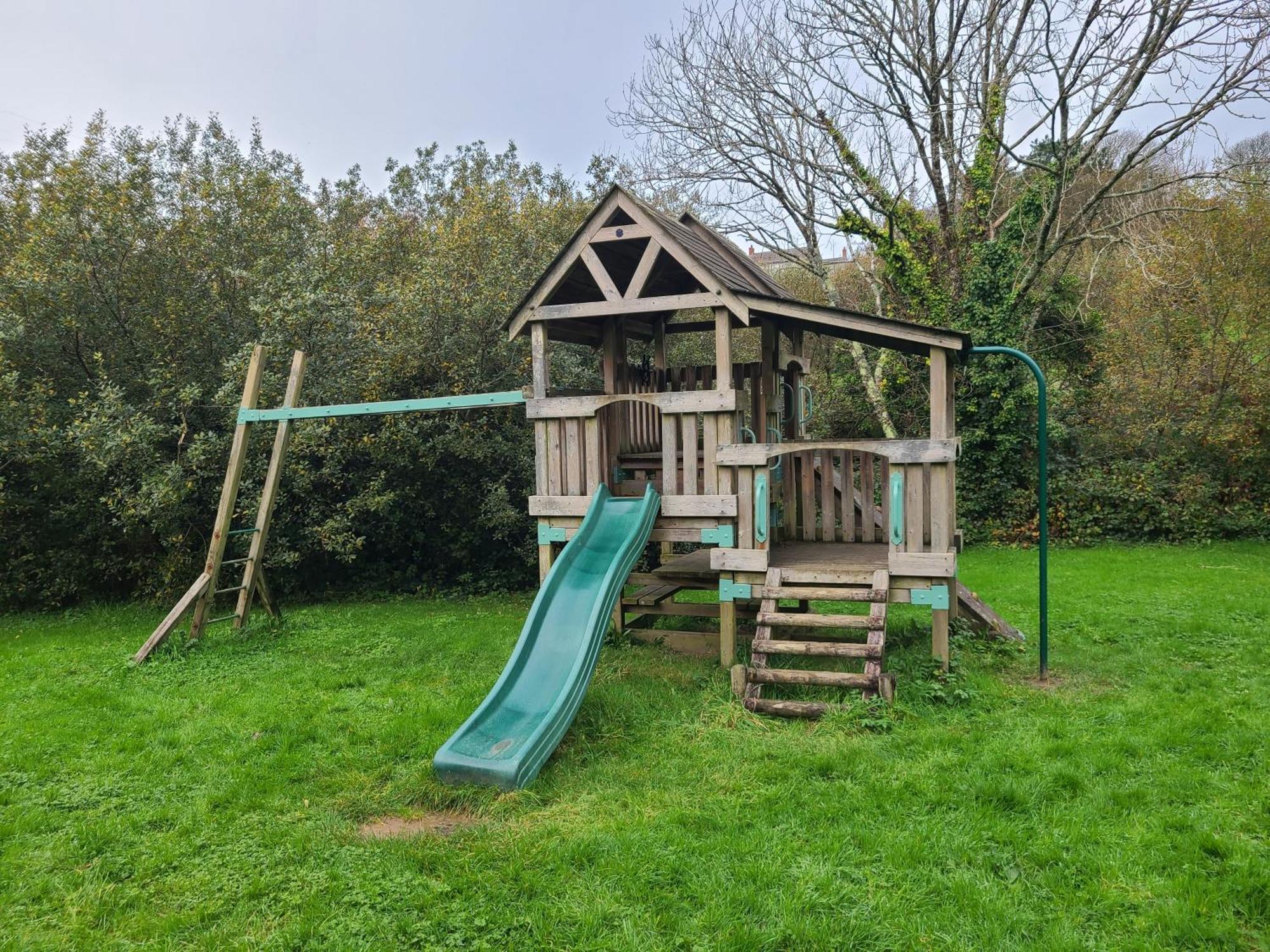 9 Timber Hill *